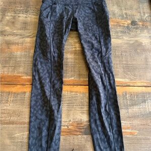 lululemon athletica fast and free Black Patterned Leggings sz 4